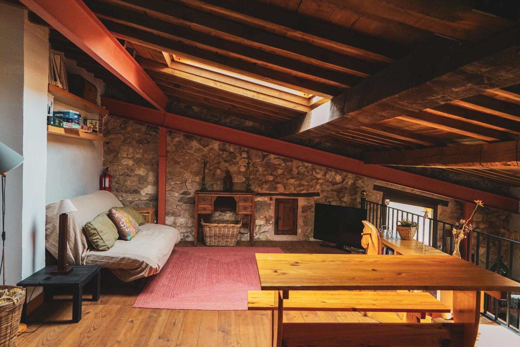 Гостевой дом Casa Corazon De Piedra En El Rio Dulce Арагоса Экстерьер фото