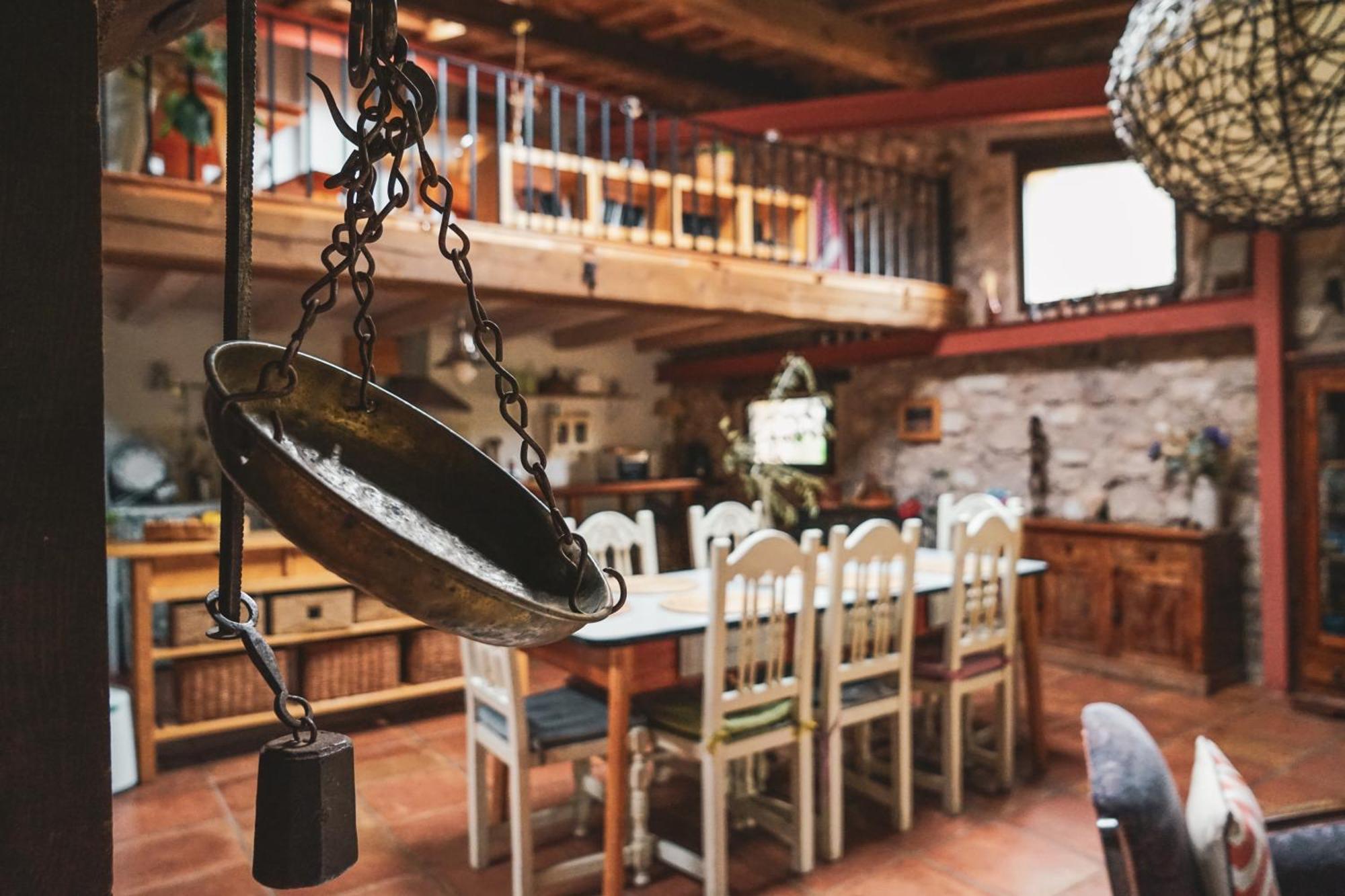 Гостевой дом Casa Corazon De Piedra En El Rio Dulce Арагоса Экстерьер фото